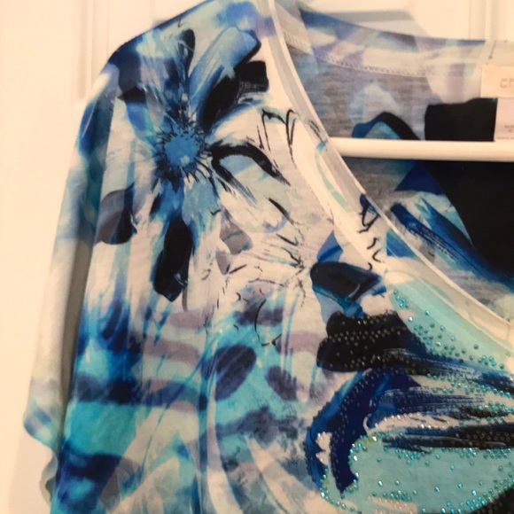 Chico’s Floral Top - Picture 5 of 9